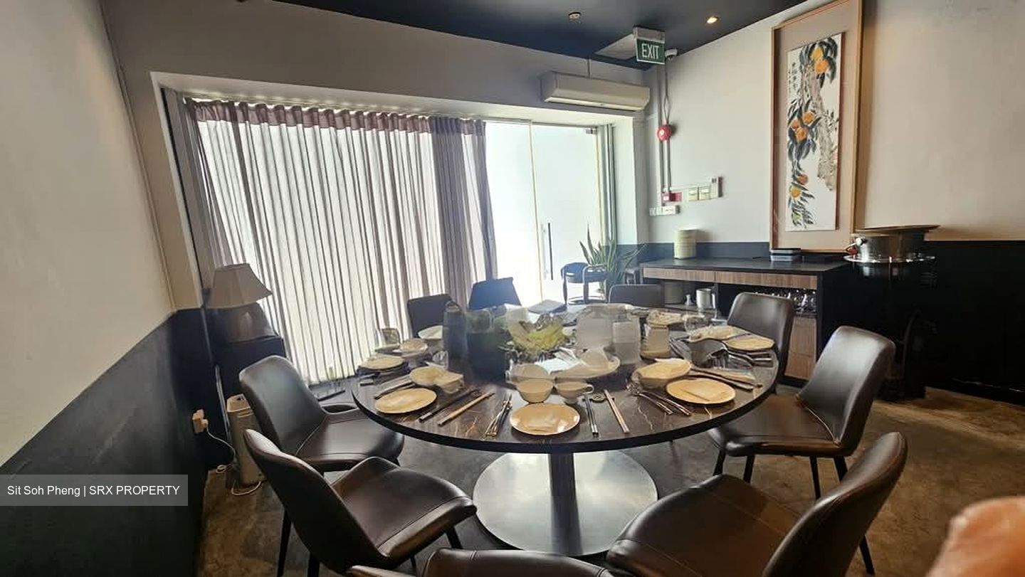 Geylang Road (D14), Shop House #538664201